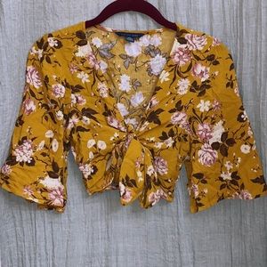 Xs American eagle Bell sleeved floral wrap top